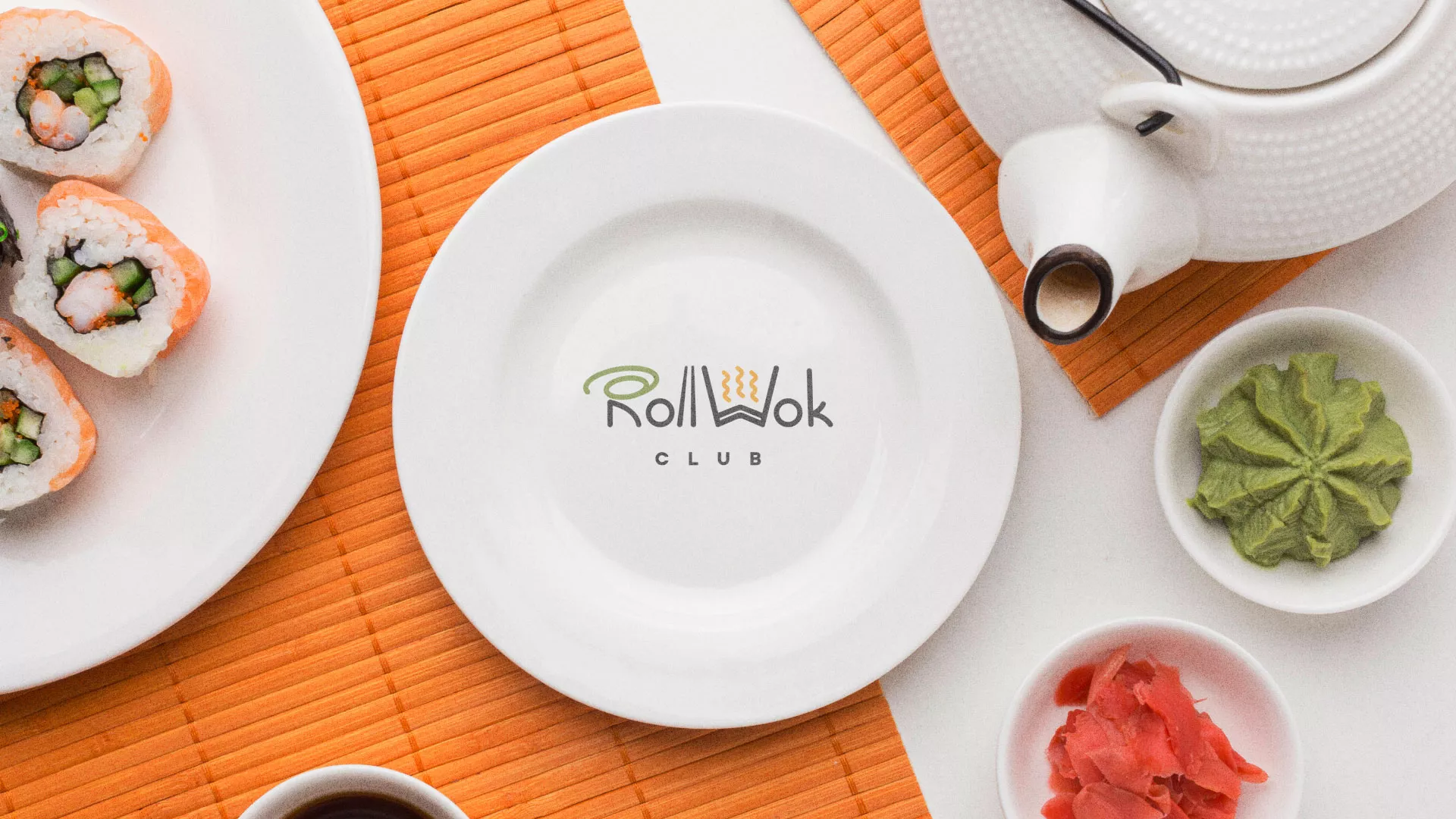 Разработка логотипа и фирменного стиля в Вилюйске для суши-бара «Roll Wok Club» Разработка логотипа и фирменного стиля в Вилюйске для суши-бара «Roll Wok Club»